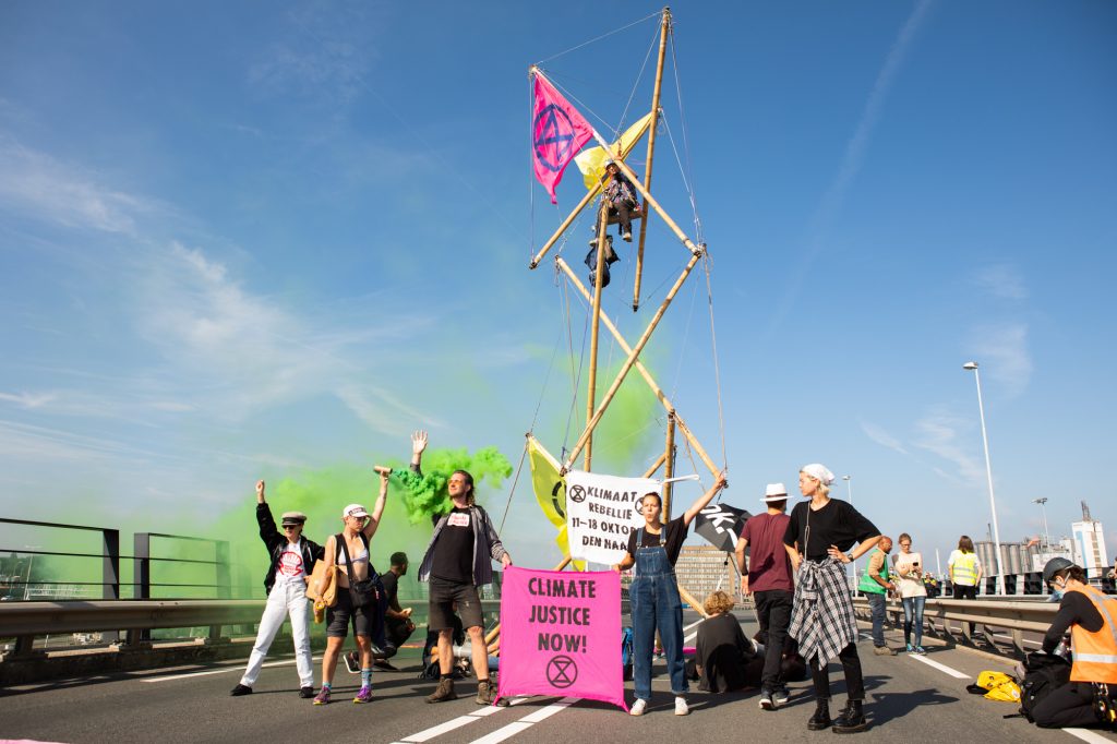 activists shut down shell pernis